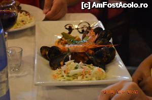 [P19] Fructe de mare la taverna Struga.  » foto by fregata
 - 
<span class="allrVoted glyphicon glyphicon-heart hidden" id="av632827"></span>
<a class="m-l-10 hidden" id="sv632827" onclick="voting_Foto_DelVot(,632827,869)" role="button">șterge vot <span class="glyphicon glyphicon-remove"></span></a>
<a id="v9632827" class=" c-red"  onclick="voting_Foto_SetVot(632827)" role="button"><span class="glyphicon glyphicon-heart-empty"></span> <b>LIKE</b> = Votează poza</a> <img class="hidden"  id="f632827W9" src="/imagini/loader.gif" border="0" /><span class="AjErrMes hidden" id="e632827ErM"></span>