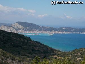 [P13] Portul din Zante (de pe munte)  » foto by Alexandra.S
 - 
<span class="allrVoted glyphicon glyphicon-heart hidden" id="av519950"></span>
<a class="m-l-10 hidden" id="sv519950" onclick="voting_Foto_DelVot(,519950,872)" role="button">șterge vot <span class="glyphicon glyphicon-remove"></span></a>
<a id="v9519950" class=" c-red"  onclick="voting_Foto_SetVot(519950)" role="button"><span class="glyphicon glyphicon-heart-empty"></span> <b>LIKE</b> = Votează poza</a> <img class="hidden"  id="f519950W9" src="/imagini/loader.gif" border="0" /><span class="AjErrMes hidden" id="e519950ErM"></span>