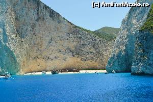 [P04] Plaja Navagio » foto by Ramona023
 - 
<span class="allrVoted glyphicon glyphicon-heart hidden" id="av649714"></span>
<a class="m-l-10 hidden" id="sv649714" onclick="voting_Foto_DelVot(,649714,872)" role="button">șterge vot <span class="glyphicon glyphicon-remove"></span></a>
<a id="v9649714" class=" c-red"  onclick="voting_Foto_SetVot(649714)" role="button"><span class="glyphicon glyphicon-heart-empty"></span> <b>LIKE</b> = Votează poza</a> <img class="hidden"  id="f649714W9" src="/imagini/loader.gif" border="0" /><span class="AjErrMes hidden" id="e649714ErM"></span>