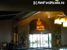 [P26] Budha tronand deasupra intrarii in restort. » foto by marcy74
 - 
<span class="allrVoted glyphicon glyphicon-heart hidden" id="av69667"></span>
<a class="m-l-10 hidden" id="sv69667" onclick="voting_Foto_DelVot(,69667,880)" role="button">șterge vot <span class="glyphicon glyphicon-remove"></span></a>
<a id="v969667" class=" c-red"  onclick="voting_Foto_SetVot(69667)" role="button"><span class="glyphicon glyphicon-heart-empty"></span> <b>LIKE</b> = Votează poza</a> <img class="hidden"  id="f69667W9" src="/imagini/loader.gif" border="0" /><span class="AjErrMes hidden" id="e69667ErM"></span>