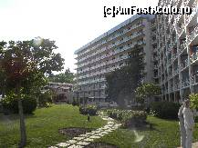 [P15] hotelul vazut din exterior » foto by molko*
 - 
<span class="allrVoted glyphicon glyphicon-heart hidden" id="av77768"></span>
<a class="m-l-10 hidden" id="sv77768" onclick="voting_Foto_DelVot(,77768,920)" role="button">șterge vot <span class="glyphicon glyphicon-remove"></span></a>
<a id="v977768" class=" c-red"  onclick="voting_Foto_SetVot(77768)" role="button"><span class="glyphicon glyphicon-heart-empty"></span> <b>LIKE</b> = Votează poza</a> <img class="hidden"  id="f77768W9" src="/imagini/loader.gif" border="0" /><span class="AjErrMes hidden" id="e77768ErM"></span>
