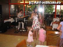 [P11] Formatia restaurantului care ne delecta cu muzica la fiecare cina. » foto by monyque82
 - 
<span class="allrVoted glyphicon glyphicon-heart hidden" id="av214079"></span>
<a class="m-l-10 hidden" id="sv214079" onclick="voting_Foto_DelVot(,214079,920)" role="button">șterge vot <span class="glyphicon glyphicon-remove"></span></a>
<a id="v9214079" class=" c-red"  onclick="voting_Foto_SetVot(214079)" role="button"><span class="glyphicon glyphicon-heart-empty"></span> <b>LIKE</b> = Votează poza</a> <img class="hidden"  id="f214079W9" src="/imagini/loader.gif" border="0" /><span class="AjErrMes hidden" id="e214079ErM"></span>