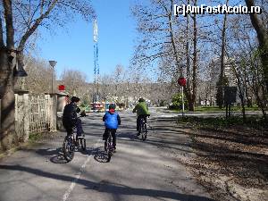 [P11] la plimbare cu biclele de la Kaliakra » foto by fanespoitorul
 - 
<span class="allrVoted glyphicon glyphicon-heart hidden" id="av608994"></span>
<a class="m-l-10 hidden" id="sv608994" onclick="voting_Foto_DelVot(,608994,920)" role="button">șterge vot <span class="glyphicon glyphicon-remove"></span></a>
<a id="v9608994" class=" c-red"  onclick="voting_Foto_SetVot(608994)" role="button"><span class="glyphicon glyphicon-heart-empty"></span> <b>LIKE</b> = Votează poza</a> <img class="hidden"  id="f608994W9" src="/imagini/loader.gif" border="0" /><span class="AjErrMes hidden" id="e608994ErM"></span>