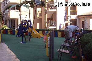 [P21] Locul de joaca » foto by vera77
 - 
<span class="allrVoted glyphicon glyphicon-heart hidden" id="av372979"></span>
<a class="m-l-10 hidden" id="sv372979" onclick="voting_Foto_DelVot(,372979,935)" role="button">șterge vot <span class="glyphicon glyphicon-remove"></span></a>
<a id="v9372979" class=" c-red"  onclick="voting_Foto_SetVot(372979)" role="button"><span class="glyphicon glyphicon-heart-empty"></span> <b>LIKE</b> = Votează poza</a> <img class="hidden"  id="f372979W9" src="/imagini/loader.gif" border="0" /><span class="AjErrMes hidden" id="e372979ErM"></span>