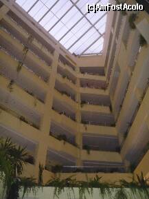 [P03] Interior hotel » foto by david
 - 
<span class="allrVoted glyphicon glyphicon-heart hidden" id="av274565"></span>
<a class="m-l-10 hidden" id="sv274565" onclick="voting_Foto_DelVot(,274565,948)" role="button">șterge vot <span class="glyphicon glyphicon-remove"></span></a>
<a id="v9274565" class=" c-red"  onclick="voting_Foto_SetVot(274565)" role="button"><span class="glyphicon glyphicon-heart-empty"></span> <b>LIKE</b> = Votează poza</a> <img class="hidden"  id="f274565W9" src="/imagini/loader.gif" border="0" /><span class="AjErrMes hidden" id="e274565ErM"></span>