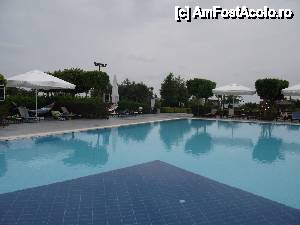 [P04] piscina mica - 140 cm » foto by AlexandraTudose
 - 
<span class="allrVoted glyphicon glyphicon-heart hidden" id="av422659"></span>
<a class="m-l-10 hidden" id="sv422659" onclick="voting_Foto_DelVot(,422659,97)" role="button">șterge vot <span class="glyphicon glyphicon-remove"></span></a>
<a id="v9422659" class=" c-red"  onclick="voting_Foto_SetVot(422659)" role="button"><span class="glyphicon glyphicon-heart-empty"></span> <b>LIKE</b> = Votează poza</a> <img class="hidden"  id="f422659W9" src="/imagini/loader.gif" border="0" /><span class="AjErrMes hidden" id="e422659ErM"></span>