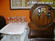 [P40] butoiul cu vin...n-am baut,dar erau persoane care serveau la micul dejun(probabil ca era bun) » foto by sniga
 - 
<span class="allrVoted glyphicon glyphicon-heart hidden" id="av7797"></span>
<a class="m-l-10 hidden" id="sv7797" onclick="voting_Foto_DelVot(,7797,976)" role="button">șterge vot <span class="glyphicon glyphicon-remove"></span></a>
<a id="v97797" class=" c-red"  onclick="voting_Foto_SetVot(7797)" role="button"><span class="glyphicon glyphicon-heart-empty"></span> <b>LIKE</b> = Votează poza</a> <img class="hidden"  id="f7797W9" src="/imagini/loader.gif" border="0" /><span class="AjErrMes hidden" id="e7797ErM"></span>