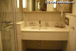 [P25] Cabina de submarin! Ăăăă... baia! :))  » foto by Zoazore
 - 
<span class="allrVoted glyphicon glyphicon-heart hidden" id="av637061"></span>
<a class="m-l-10 hidden" id="sv637061" onclick="voting_Foto_DelVot(,637061,976)" role="button">șterge vot <span class="glyphicon glyphicon-remove"></span></a>
<a id="v9637061" class=" c-red"  onclick="voting_Foto_SetVot(637061)" role="button"><span class="glyphicon glyphicon-heart-empty"></span> <b>LIKE</b> = Votează poza</a> <img class="hidden"  id="f637061W9" src="/imagini/loader.gif" border="0" /><span class="AjErrMes hidden" id="e637061ErM"></span>