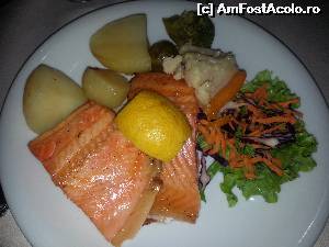 [P08] Somon comandat de mine la unul din cele 2 rest unde ai acces o singura data la 7 zile. Restaurant de 4 stele » foto by carmen.laszlo
 - 
<span class="allrVoted glyphicon glyphicon-heart hidden" id="av656148"></span>
<a class="m-l-10 hidden" id="sv656148" onclick="voting_Foto_DelVot(,656148,976)" role="button">șterge vot <span class="glyphicon glyphicon-remove"></span></a>
<a id="v9656148" class=" c-red"  onclick="voting_Foto_SetVot(656148)" role="button"><span class="glyphicon glyphicon-heart-empty"></span> <b>LIKE</b> = Votează poza</a> <img class="hidden"  id="f656148W9" src="/imagini/loader.gif" border="0" /><span class="AjErrMes hidden" id="e656148ErM"></span>