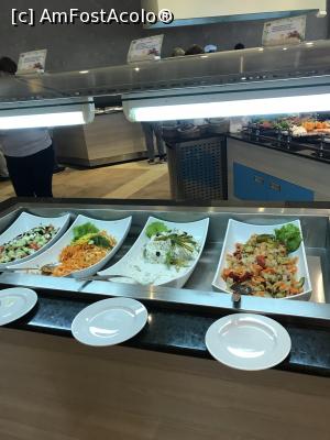 [P43] Ralitsa, prin restaurant » foto by krisstinna
 - 
<span class="allrVoted glyphicon glyphicon-heart hidden" id="av958475"></span>
<a class="m-l-10 hidden" id="sv958475" onclick="voting_Foto_DelVot(,958475,976)" role="button">șterge vot <span class="glyphicon glyphicon-remove"></span></a>
<a id="v9958475" class=" c-red"  onclick="voting_Foto_SetVot(958475)" role="button"><span class="glyphicon glyphicon-heart-empty"></span> <b>LIKE</b> = Votează poza</a> <img class="hidden"  id="f958475W9" src="/imagini/loader.gif" border="0" /><span class="AjErrMes hidden" id="e958475ErM"></span>