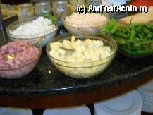 [P17] tot pentru copii erau taiate cubulete telemea, cascaval, sunca presata » foto by adrian/
 - 
<span class="allrVoted glyphicon glyphicon-heart hidden" id="av11856"></span>
<a class="m-l-10 hidden" id="sv11856" onclick="voting_Foto_DelVot(,11856,978)" role="button">șterge vot <span class="glyphicon glyphicon-remove"></span></a>
<a id="v911856" class=" c-red"  onclick="voting_Foto_SetVot(11856)" role="button"><span class="glyphicon glyphicon-heart-empty"></span> <b>LIKE</b> = Votează poza</a> <img class="hidden"  id="f11856W9" src="/imagini/loader.gif" border="0" /><span class="AjErrMes hidden" id="e11856ErM"></span>