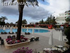 [P22] O parte a piscinei, în dreapta se observă un colț al hotelului Port Nature » foto by Alina53
 - 
<span class="allrVoted glyphicon glyphicon-heart hidden" id="av858889"></span>
<a class="m-l-10 hidden" id="sv858889" onclick="voting_Foto_DelVot(,858889,99)" role="button">șterge vot <span class="glyphicon glyphicon-remove"></span></a>
<a id="v9858889" class=" c-red"  onclick="voting_Foto_SetVot(858889)" role="button"><span class="glyphicon glyphicon-heart-empty"></span> <b>LIKE</b> = Votează poza</a> <img class="hidden"  id="f858889W9" src="/imagini/loader.gif" border="0" /><span class="AjErrMes hidden" id="e858889ErM"></span>