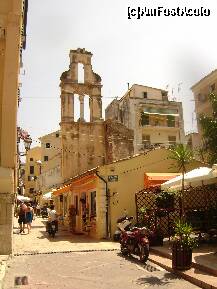 [P31] old kerkira town » foto by aimee
 - 
<span class="allrVoted glyphicon glyphicon-heart hidden" id="av127456"></span>
<a class="m-l-10 hidden" id="sv127456" onclick="voting_Foto_DelVot(,127456,993)" role="button">șterge vot <span class="glyphicon glyphicon-remove"></span></a>
<a id="v9127456" class=" c-red"  onclick="voting_Foto_SetVot(127456)" role="button"><span class="glyphicon glyphicon-heart-empty"></span> <b>LIKE</b> = Votează poza</a> <img class="hidden"  id="f127456W9" src="/imagini/loader.gif" border="0" /><span class="AjErrMes hidden" id="e127456ErM"></span>