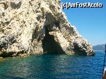 [P13] ...si alta, la intrarea careia marea isi schimba culoarea, devenind parca de smarald » foto by myosothis
 - 
<span class="allrVoted glyphicon glyphicon-heart hidden" id="av128944"></span>
<a class="m-l-10 hidden" id="sv128944" onclick="voting_Foto_DelVot(,128944,993)" role="button">șterge vot <span class="glyphicon glyphicon-remove"></span></a>
<a id="v9128944" class=" c-red"  onclick="voting_Foto_SetVot(128944)" role="button"><span class="glyphicon glyphicon-heart-empty"></span> <b>LIKE</b> = Votează poza</a> <img class="hidden"  id="f128944W9" src="/imagini/loader.gif" border="0" /><span class="AjErrMes hidden" id="e128944ErM"></span>