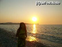 [P18] Printre numeroasele poze cu apusuri de soare postate aici, inca unul superb, pentru ca fiecare e unic in felul sau » foto by myosothis
 - 
<span class="allrVoted glyphicon glyphicon-heart hidden" id="av128962"></span>
<a class="m-l-10 hidden" id="sv128962" onclick="voting_Foto_DelVot(,128962,993)" role="button">șterge vot <span class="glyphicon glyphicon-remove"></span></a>
<a id="v9128962" class=" c-red"  onclick="voting_Foto_SetVot(128962)" role="button"><span class="glyphicon glyphicon-heart-empty"></span> <b>LIKE</b> = Votează poza</a> <img class="hidden"  id="f128962W9" src="/imagini/loader.gif" border="0" /><span class="AjErrMes hidden" id="e128962ErM"></span>