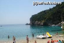 [P09] Paleokastritsa, plaja într-un golf.  » foto by Rodel
 - 
<span class="allrVoted glyphicon glyphicon-heart hidden" id="av472737"></span>
<a class="m-l-10 hidden" id="sv472737" onclick="voting_Foto_DelVot(,472737,993)" role="button">șterge vot <span class="glyphicon glyphicon-remove"></span></a>
<a id="v9472737" class=" c-red"  onclick="voting_Foto_SetVot(472737)" role="button"><span class="glyphicon glyphicon-heart-empty"></span> <b>LIKE</b> = Votează poza</a> <img class="hidden"  id="f472737W9" src="/imagini/loader.gif" border="0" /><span class="AjErrMes hidden" id="e472737ErM"></span>