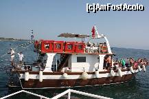 [P10] Plimbare cu barca din Kavos » foto by Dumitriu
 - 
<span class="allrVoted glyphicon glyphicon-heart hidden" id="av220463"></span>
<a class="m-l-10 hidden" id="sv220463" onclick="voting_Foto_DelVot(,220463,993)" role="button">șterge vot <span class="glyphicon glyphicon-remove"></span></a>
<a id="v9220463" class=" c-red"  onclick="voting_Foto_SetVot(220463)" role="button"><span class="glyphicon glyphicon-heart-empty"></span> <b>LIKE</b> = Votează poza</a> <img class="hidden"  id="f220463W9" src="/imagini/loader.gif" border="0" /><span class="AjErrMes hidden" id="e220463ErM"></span>