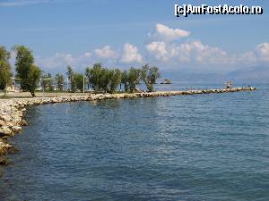 [P13] Raul dintre Moraitika si Messongi - Insula Corfu » foto by vlado2
 - 
<span class="allrVoted glyphicon glyphicon-heart hidden" id="av575105"></span>
<a class="m-l-10 hidden" id="sv575105" onclick="voting_Foto_DelVot(,575105,993)" role="button">șterge vot <span class="glyphicon glyphicon-remove"></span></a>
<a id="v9575105" class=" c-red"  onclick="voting_Foto_SetVot(575105)" role="button"><span class="glyphicon glyphicon-heart-empty"></span> <b>LIKE</b> = Votează poza</a> <img class="hidden"  id="f575105W9" src="/imagini/loader.gif" border="0" /><span class="AjErrMes hidden" id="e575105ErM"></span>