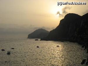 [P30] Apus de soare in Liapades - Insula Corfu » foto by vlado2
 - 
<span class="allrVoted glyphicon glyphicon-heart hidden" id="av575122"></span>
<a class="m-l-10 hidden" id="sv575122" onclick="voting_Foto_DelVot(,575122,993)" role="button">șterge vot <span class="glyphicon glyphicon-remove"></span></a>
<a id="v9575122" class=" c-red"  onclick="voting_Foto_SetVot(575122)" role="button"><span class="glyphicon glyphicon-heart-empty"></span> <b>LIKE</b> = Votează poza</a> <img class="hidden"  id="f575122W9" src="/imagini/loader.gif" border="0" /><span class="AjErrMes hidden" id="e575122ErM"></span>