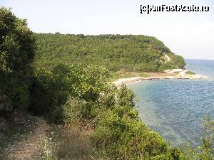 [P34] Plajele pustii dintre Ag. Stefanos si Avlaki - Insula Corfu » foto by vlado2
 - 
<span class="allrVoted glyphicon glyphicon-heart hidden" id="av575126"></span>
<a class="m-l-10 hidden" id="sv575126" onclick="voting_Foto_DelVot(,575126,993)" role="button">șterge vot <span class="glyphicon glyphicon-remove"></span></a>
<a id="v9575126" class=" c-red"  onclick="voting_Foto_SetVot(575126)" role="button"><span class="glyphicon glyphicon-heart-empty"></span> <b>LIKE</b> = Votează poza</a> <img class="hidden"  id="f575126W9" src="/imagini/loader.gif" border="0" /><span class="AjErrMes hidden" id="e575126ErM"></span>