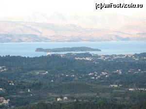 [P04] Priveliste de la Tronul Kaiser-ului - Insula Corfu » foto by vlado2
 - 
<span class="allrVoted glyphicon glyphicon-heart hidden" id="av575096"></span>
<a class="m-l-10 hidden" id="sv575096" onclick="voting_Foto_DelVot(,575096,993)" role="button">șterge vot <span class="glyphicon glyphicon-remove"></span></a>
<a id="v9575096" class=" c-red"  onclick="voting_Foto_SetVot(575096)" role="button"><span class="glyphicon glyphicon-heart-empty"></span> <b>LIKE</b> = Votează poza</a> <img class="hidden"  id="f575096W9" src="/imagini/loader.gif" border="0" /><span class="AjErrMes hidden" id="e575096ErM"></span>