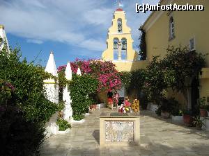 [P09] Manastirea din Paleokastritsa - Insula Corfu » foto by vlado2
 - 
<span class="allrVoted glyphicon glyphicon-heart hidden" id="av575101"></span>
<a class="m-l-10 hidden" id="sv575101" onclick="voting_Foto_DelVot(,575101,993)" role="button">șterge vot <span class="glyphicon glyphicon-remove"></span></a>
<a id="v9575101" class=" c-red"  onclick="voting_Foto_SetVot(575101)" role="button"><span class="glyphicon glyphicon-heart-empty"></span> <b>LIKE</b> = Votează poza</a> <img class="hidden"  id="f575101W9" src="/imagini/loader.gif" border="0" /><span class="AjErrMes hidden" id="e575101ErM"></span>