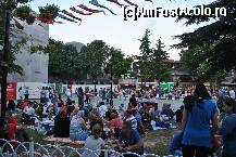 [P20] Oamenii se aduna pentru prima masa zile dupa o zi de post » foto by Gabise
 - 
<span class="allrVoted glyphicon glyphicon-heart hidden" id="av447960"></span>
<a class="m-l-10 hidden" id="sv447960" onclick="voting_Foto_DelVot(,447960,993)" role="button">șterge vot <span class="glyphicon glyphicon-remove"></span></a>
<a id="v9447960" class=" c-red"  onclick="voting_Foto_SetVot(447960)" role="button"><span class="glyphicon glyphicon-heart-empty"></span> <b>LIKE</b> = Votează poza</a> <img class="hidden"  id="f447960W9" src="/imagini/loader.gif" border="0" /><span class="AjErrMes hidden" id="e447960ErM"></span>