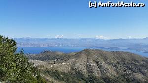 [P01] Vedere de pe virful Pantokrator. Se vede drumul care coboară direct către satul Paleo Perithia » foto by ebirsan
 - 
<span class="allrVoted glyphicon glyphicon-heart hidden" id="av562033"></span>
<a class="m-l-10 hidden" id="sv562033" onclick="voting_Foto_DelVot(,562033,993)" role="button">șterge vot <span class="glyphicon glyphicon-remove"></span></a>
<a id="v9562033" class=" c-red"  onclick="voting_Foto_SetVot(562033)" role="button"><span class="glyphicon glyphicon-heart-empty"></span> <b>LIKE</b> = Votează poza</a> <img class="hidden"  id="f562033W9" src="/imagini/loader.gif" border="0" /><span class="AjErrMes hidden" id="e562033ErM"></span>