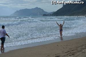 [P28] Pe plaja din Agios Gorsios » foto by xpac
 - 
<span class="allrVoted glyphicon glyphicon-heart hidden" id="av590523"></span>
<a class="m-l-10 hidden" id="sv590523" onclick="voting_Foto_DelVot(,590523,993)" role="button">șterge vot <span class="glyphicon glyphicon-remove"></span></a>
<a id="v9590523" class=" c-red"  onclick="voting_Foto_SetVot(590523)" role="button"><span class="glyphicon glyphicon-heart-empty"></span> <b>LIKE</b> = Votează poza</a> <img class="hidden"  id="f590523W9" src="/imagini/loader.gif" border="0" /><span class="AjErrMes hidden" id="e590523ErM"></span>