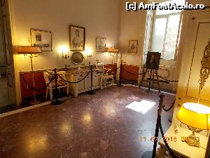 [P24] Cameră din interiorul Palatului Achilleon » foto by gettyy
 - 
<span class="allrVoted glyphicon glyphicon-heart hidden" id="av649768"></span>
<a class="m-l-10 hidden" id="sv649768" onclick="voting_Foto_DelVot(,649768,993)" role="button">șterge vot <span class="glyphicon glyphicon-remove"></span></a>
<a id="v9649768" class=" c-red"  onclick="voting_Foto_SetVot(649768)" role="button"><span class="glyphicon glyphicon-heart-empty"></span> <b>LIKE</b> = Votează poza</a> <img class="hidden"  id="f649768W9" src="/imagini/loader.gif" border="0" /><span class="AjErrMes hidden" id="e649768ErM"></span>