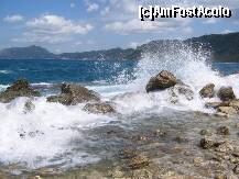 [P07] marea furioasa » foto by dianabzs
 - 
<span class="allrVoted glyphicon glyphicon-heart hidden" id="av159115"></span>
<a class="m-l-10 hidden" id="sv159115" onclick="voting_Foto_DelVot(,159115,993)" role="button">șterge vot <span class="glyphicon glyphicon-remove"></span></a>
<a id="v9159115" class=" c-red"  onclick="voting_Foto_SetVot(159115)" role="button"><span class="glyphicon glyphicon-heart-empty"></span> <b>LIKE</b> = Votează poza</a> <img class="hidden"  id="f159115W9" src="/imagini/loader.gif" border="0" /><span class="AjErrMes hidden" id="e159115ErM"></span>