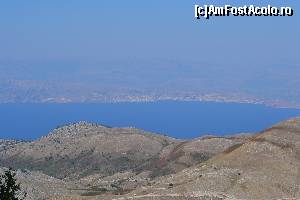 [P66] in varful Pantokrator imaginea asta mi-a taiat rasuflarea. In zare se vede tarmul Albaniei. Ce poate fi mai frumos, mai maret decat sa faci un efort, sa urci pana aici si sa vezi asa privelisti. Minunat!  » foto by adryana
 - 
<span class="allrVoted glyphicon glyphicon-heart hidden" id="av669361"></span>
<a class="m-l-10 hidden" id="sv669361" onclick="voting_Foto_DelVot(,669361,993)" role="button">șterge vot <span class="glyphicon glyphicon-remove"></span></a>
<a id="v9669361" class=" c-red"  onclick="voting_Foto_SetVot(669361)" role="button"><span class="glyphicon glyphicon-heart-empty"></span> <b>LIKE</b> = Votează poza</a> <img class="hidden"  id="f669361W9" src="/imagini/loader.gif" border="0" /><span class="AjErrMes hidden" id="e669361ErM"></span>
