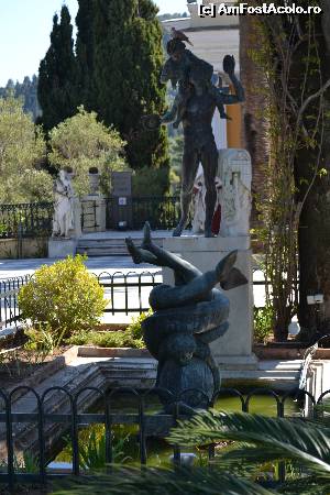 [P110] 4d) gradinile imperiale ale Palatului Achillion » foto by adryana
 - 
<span class="allrVoted glyphicon glyphicon-heart hidden" id="av670267"></span>
<a class="m-l-10 hidden" id="sv670267" onclick="voting_Foto_DelVot(,670267,993)" role="button">șterge vot <span class="glyphicon glyphicon-remove"></span></a>
<a id="v9670267" class=" c-red"  onclick="voting_Foto_SetVot(670267)" role="button"><span class="glyphicon glyphicon-heart-empty"></span> <b>LIKE</b> = Votează poza</a> <img class="hidden"  id="f670267W9" src="/imagini/loader.gif" border="0" /><span class="AjErrMes hidden" id="e670267ErM"></span>