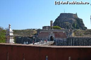 [P146] 5) Kerkira-Fortareata Veche -intrarea se face pe acel pod » foto by adryana
 - 
<span class="allrVoted glyphicon glyphicon-heart hidden" id="av670311"></span>
<a class="m-l-10 hidden" id="sv670311" onclick="voting_Foto_DelVot(,670311,993)" role="button">șterge vot <span class="glyphicon glyphicon-remove"></span></a>
<a id="v9670311" class=" c-red"  onclick="voting_Foto_SetVot(670311)" role="button"><span class="glyphicon glyphicon-heart-empty"></span> <b>LIKE</b> = Votează poza</a> <img class="hidden"  id="f670311W9" src="/imagini/loader.gif" border="0" /><span class="AjErrMes hidden" id="e670311ErM"></span>