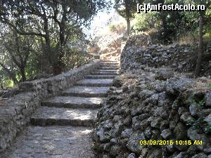 [P56] 6b) Paleokastritsa-scarile spre Angelokastro » foto by adryana
 - 
<span class="allrVoted glyphicon glyphicon-heart hidden" id="av671872"></span>
<a class="m-l-10 hidden" id="sv671872" onclick="voting_Foto_DelVot(,671872,993)" role="button">șterge vot <span class="glyphicon glyphicon-remove"></span></a>
<a id="v9671872" class=" c-red"  onclick="voting_Foto_SetVot(671872)" role="button"><span class="glyphicon glyphicon-heart-empty"></span> <b>LIKE</b> = Votează poza</a> <img class="hidden"  id="f671872W9" src="/imagini/loader.gif" border="0" /><span class="AjErrMes hidden" id="e671872ErM"></span>