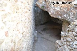 [P72] 6b) Paleokastritsa-in interiorul cetatii Angelokastro-capela » foto by adryana
 - 
<span class="allrVoted glyphicon glyphicon-heart hidden" id="av671888"></span>
<a class="m-l-10 hidden" id="sv671888" onclick="voting_Foto_DelVot(,671888,993)" role="button">șterge vot <span class="glyphicon glyphicon-remove"></span></a>
<a id="v9671888" class=" c-red"  onclick="voting_Foto_SetVot(671888)" role="button"><span class="glyphicon glyphicon-heart-empty"></span> <b>LIKE</b> = Votează poza</a> <img class="hidden"  id="f671888W9" src="/imagini/loader.gif" border="0" /><span class="AjErrMes hidden" id="e671888ErM"></span>