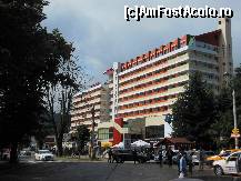 [P02] Hotel Rina Sinana, privit dinspre parcul Ghica » foto by alessyo49
 - 
<span class="allrVoted glyphicon glyphicon-heart hidden" id="av461389"></span>
<a class="m-l-10 hidden" id="sv461389" onclick="voting_Foto_DelVot(,461389,1004)" role="button">șterge vot <span class="glyphicon glyphicon-remove"></span></a>
<a id="v9461389" class=" c-red"  onclick="voting_Foto_SetVot(461389)" role="button"><span class="glyphicon glyphicon-heart-empty"></span> <b>LIKE</b> = Votează poza</a> <img class="hidden"  id="f461389W9" src="/imagini/loader.gif" border="0" /><span class="AjErrMes hidden" id="e461389ErM"></span>