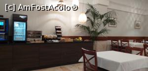 [P42] Hotel Principe Paz, restaurant » foto by irinad
 - 
<span class="allrVoted glyphicon glyphicon-heart hidden" id="av1299052"></span>
<a class="m-l-10 hidden" id="sv1299052" onclick="voting_Foto_DelVot(,1299052,1036)" role="button">șterge vot <span class="glyphicon glyphicon-remove"></span></a>
<a id="v91299052" class=" c-red"  onclick="voting_Foto_SetVot(1299052)" role="button"><span class="glyphicon glyphicon-heart-empty"></span> <b>LIKE</b> = Votează poza</a> <img class="hidden"  id="f1299052W9" src="/imagini/loader.gif" border="0" /><span class="AjErrMes hidden" id="e1299052ErM"></span>