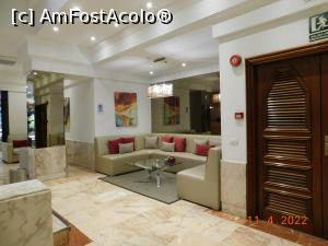 [P08] Hotel Principe Paz, spaţiu de socializare » foto by irinad
 - 
<span class="allrVoted glyphicon glyphicon-heart hidden" id="av1299018"></span>
<a class="m-l-10 hidden" id="sv1299018" onclick="voting_Foto_DelVot(,1299018,1036)" role="button">șterge vot <span class="glyphicon glyphicon-remove"></span></a>
<a id="v91299018" class=" c-red"  onclick="voting_Foto_SetVot(1299018)" role="button"><span class="glyphicon glyphicon-heart-empty"></span> <b>LIKE</b> = Votează poza</a> <img class="hidden"  id="f1299018W9" src="/imagini/loader.gif" border="0" /><span class="AjErrMes hidden" id="e1299018ErM"></span>