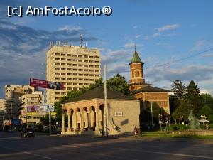 [P01] Hotel Moldova - în față Casa Dosoftei și Biserica Domnească „Sf Nicolae” - Iași. » foto by tata123 🔱
 - 
<span class="allrVoted glyphicon glyphicon-heart hidden" id="av1237918"></span>
<a class="m-l-10 hidden" id="sv1237918" onclick="voting_Foto_DelVot(,1237918,1037)" role="button">șterge vot <span class="glyphicon glyphicon-remove"></span></a>
<a id="v91237918" class=" c-red"  onclick="voting_Foto_SetVot(1237918)" role="button"><span class="glyphicon glyphicon-heart-empty"></span> <b>LIKE</b> = Votează poza</a> <img class="hidden"  id="f1237918W9" src="/imagini/loader.gif" border="0" /><span class="AjErrMes hidden" id="e1237918ErM"></span>