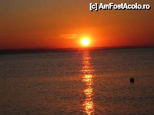 [P11] Multumesc lui Dumnezeu pentru fiecare rasarit de soare care mi-l daruieste. Acesta e din Albena si spuneti voi nu e minunat???  » foto by bica adriana
 - 
<span class="allrVoted glyphicon glyphicon-heart hidden" id="av470596"></span>
<a class="m-l-10 hidden" id="sv470596" onclick="voting_Foto_DelVot(,470596,1042)" role="button">șterge vot <span class="glyphicon glyphicon-remove"></span></a>
<a id="v9470596" class=" c-red"  onclick="voting_Foto_SetVot(470596)" role="button"><span class="glyphicon glyphicon-heart-empty"></span> <b>LIKE</b> = Votează poza</a> <img class="hidden"  id="f470596W9" src="/imagini/loader.gif" border="0" /><span class="AjErrMes hidden" id="e470596ErM"></span>