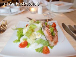 [P08] salata cu crevete la restaurant Asiatic » foto by riana784
 - 
<span class="allrVoted glyphicon glyphicon-heart hidden" id="av807062"></span>
<a class="m-l-10 hidden" id="sv807062" onclick="voting_Foto_DelVot(,807062,1077)" role="button">șterge vot <span class="glyphicon glyphicon-remove"></span></a>
<a id="v9807062" class=" c-red"  onclick="voting_Foto_SetVot(807062)" role="button"><span class="glyphicon glyphicon-heart-empty"></span> <b>LIKE</b> = Votează poza</a> <img class="hidden"  id="f807062W9" src="/imagini/loader.gif" border="0" /><span class="AjErrMes hidden" id="e807062ErM"></span>