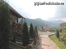[P22] Drumul de la casa Taraneasca catre un parculet, restaurant, stana, etc. » foto by amalyca
 - 
<span class="allrVoted glyphicon glyphicon-heart hidden" id="av138264"></span>
<a class="m-l-10 hidden" id="sv138264" onclick="voting_Foto_DelVot(,138264,1079)" role="button">șterge vot <span class="glyphicon glyphicon-remove"></span></a>
<a id="v9138264" class=" c-red"  onclick="voting_Foto_SetVot(138264)" role="button"><span class="glyphicon glyphicon-heart-empty"></span> <b>LIKE</b> = Votează poza</a> <img class="hidden"  id="f138264W9" src="/imagini/loader.gif" border="0" /><span class="AjErrMes hidden" id="e138264ErM"></span>