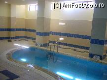 [P31] Hotel Nessebar Sol Bay - piscina interioara » foto by magdalena
 - 
<span class="allrVoted glyphicon glyphicon-heart hidden" id="av70668"></span>
<a class="m-l-10 hidden" id="sv70668" onclick="voting_Foto_DelVot(,70668,1088)" role="button">șterge vot <span class="glyphicon glyphicon-remove"></span></a>
<a id="v970668" class=" c-red"  onclick="voting_Foto_SetVot(70668)" role="button"><span class="glyphicon glyphicon-heart-empty"></span> <b>LIKE</b> = Votează poza</a> <img class="hidden"  id="f70668W9" src="/imagini/loader.gif" border="0" /><span class="AjErrMes hidden" id="e70668ErM"></span>