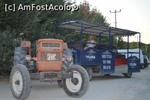 [P27] Tractorasul ce merge la plaje dupa orar asa cum a mai fost spus in alte rewiev-uri » foto by beberadutoiu*
 - 
<span class="allrVoted glyphicon glyphicon-heart hidden" id="av793936"></span>
<a class="m-l-10 hidden" id="sv793936" onclick="voting_Foto_DelVot(,793936,1089)" role="button">șterge vot <span class="glyphicon glyphicon-remove"></span></a>
<a id="v9793936" class=" c-red"  onclick="voting_Foto_SetVot(793936)" role="button"><span class="glyphicon glyphicon-heart-empty"></span> <b>LIKE</b> = Votează poza</a> <img class="hidden"  id="f793936W9" src="/imagini/loader.gif" border="0" /><span class="AjErrMes hidden" id="e793936ErM"></span>