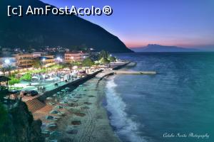 [P73] Dupa lasarea serii in Poros. Orasul prinde viata. Pe faleza este gata sa inceapa un spectacol de dansuri grecesti.  » foto by Vlahos2003
 - 
<span class="allrVoted glyphicon glyphicon-heart hidden" id="av820318"></span>
<a class="m-l-10 hidden" id="sv820318" onclick="voting_Foto_DelVot(,820318,1121)" role="button">șterge vot <span class="glyphicon glyphicon-remove"></span></a>
<a id="v9820318" class=" c-red"  onclick="voting_Foto_SetVot(820318)" role="button"><span class="glyphicon glyphicon-heart-empty"></span> <b>LIKE</b> = Votează poza</a> <img class="hidden"  id="f820318W9" src="/imagini/loader.gif" border="0" /><span class="AjErrMes hidden" id="e820318ErM"></span>