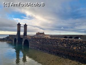 [P01] Castillo de San Gabriel, Arrecife » foto by lottee7
 - 
<span class="allrVoted glyphicon glyphicon-heart hidden" id="av1463866"></span>
<a class="m-l-10 hidden" id="sv1463866" onclick="voting_Foto_DelVot(,1463866,1154)" role="button">șterge vot <span class="glyphicon glyphicon-remove"></span></a>
<a id="v91463866" class=" c-red"  onclick="voting_Foto_SetVot(1463866)" role="button"><span class="glyphicon glyphicon-heart-empty"></span> <b>LIKE</b> = Votează poza</a> <img class="hidden"  id="f1463866W9" src="/imagini/loader.gif" border="0" /><span class="AjErrMes hidden" id="e1463866ErM"></span>