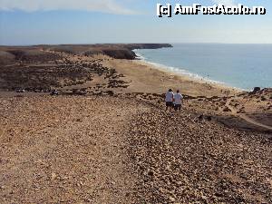 [P04] 4. Playa Mujeres din vecinătatea hotelului nostru. De aici mai avem de coborât vreo 40 m. În stânga se vede parcarea auto.  » foto by msnd
 - 
<span class="allrVoted glyphicon glyphicon-heart hidden" id="av495664"></span>
<a class="m-l-10 hidden" id="sv495664" onclick="voting_Foto_DelVot(,495664,1154)" role="button">șterge vot <span class="glyphicon glyphicon-remove"></span></a>
<a id="v9495664" class=" c-red"  onclick="voting_Foto_SetVot(495664)" role="button"><span class="glyphicon glyphicon-heart-empty"></span> <b>LIKE</b> = Votează poza</a> <img class="hidden"  id="f495664W9" src="/imagini/loader.gif" border="0" /><span class="AjErrMes hidden" id="e495664ErM"></span>