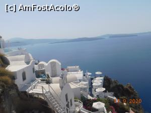 P14 [SEP-2020] Peisaj specific din Oia, la Caldera