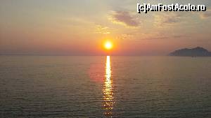 [P01] Apus de soare văzut de pe terasa hotelului » foto by gettyy
 - 
<span class="allrVoted glyphicon glyphicon-heart hidden" id="av666451"></span>
<a class="m-l-10 hidden" id="sv666451" onclick="voting_Foto_DelVot(,666451,1198)" role="button">șterge vot <span class="glyphicon glyphicon-remove"></span></a>
<a id="v9666451" class=" c-red"  onclick="voting_Foto_SetVot(666451)" role="button"><span class="glyphicon glyphicon-heart-empty"></span> <b>LIKE</b> = Votează poza</a> <img class="hidden"  id="f666451W9" src="/imagini/loader.gif" border="0" /><span class="AjErrMes hidden" id="e666451ErM"></span>